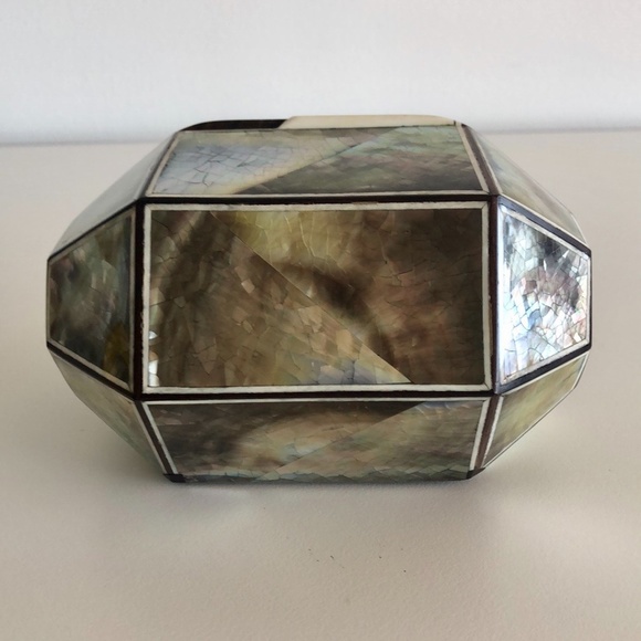Celestina Mother of Pearl Geometric Clutch - Picture 4 of 10